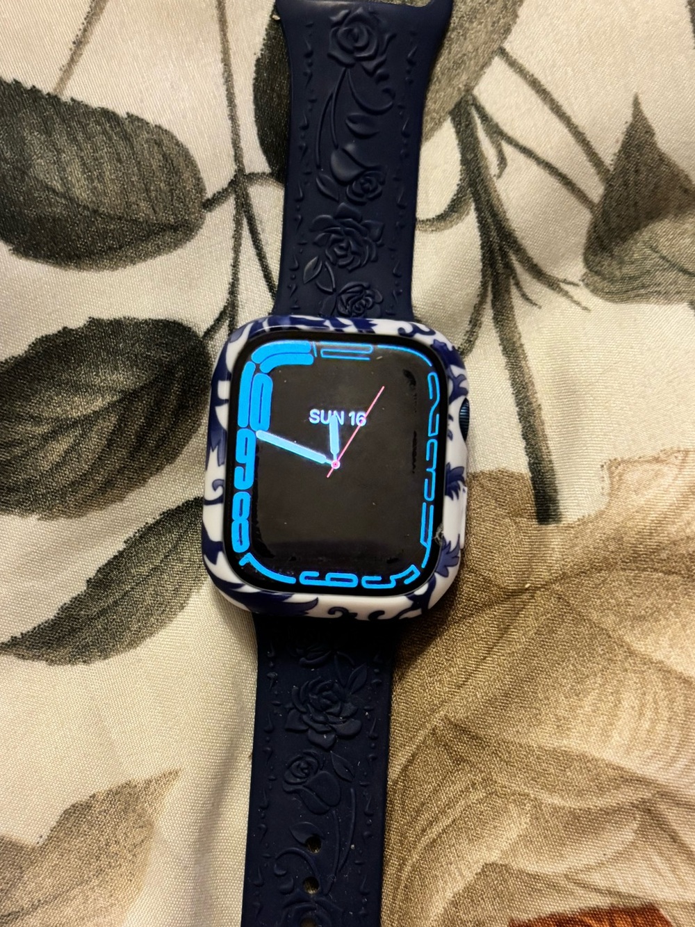 Apple Watch Series 7 GPS and cellular